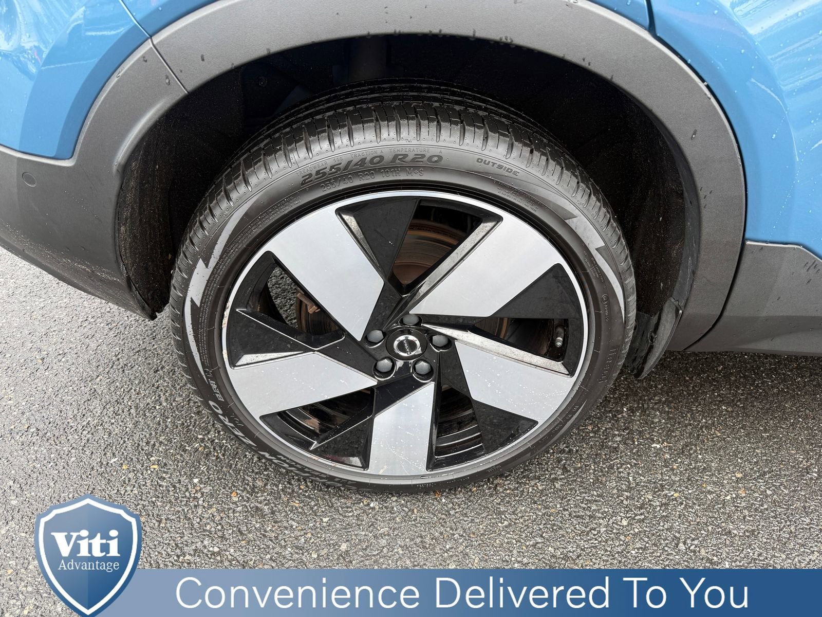 Used 2023 Volvo C40 P8 Recharge Ultimate AWD/4WD image 14