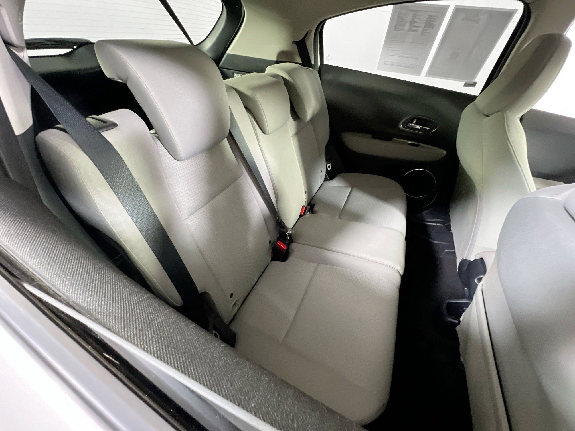 Used 2022 Honda HR-V EX image 25