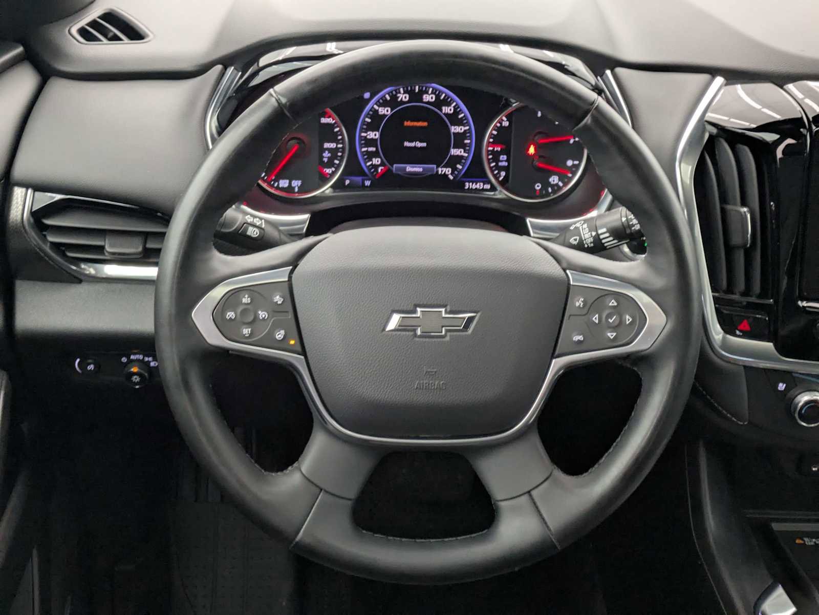 Used 2024 Chevrolet Traverse Premier w/ Redline Edition AWD/4WD image 24