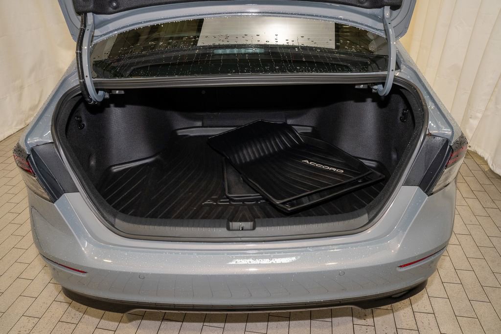 Used 2025 Honda Accord Touring image 5