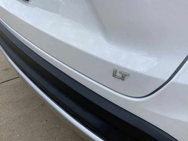 Used 2025 Chevrolet Trax LT w/ LT Convenience Package FWD image 47