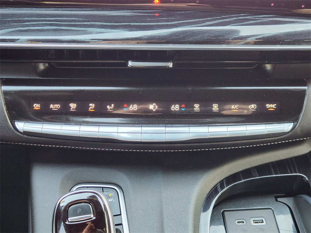 Used 2022 Cadillac Escalade ESV Sport w/ Touring Package image 17