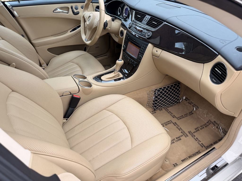 Used 2011 Mercedes-Benz CLS 550 image 16
