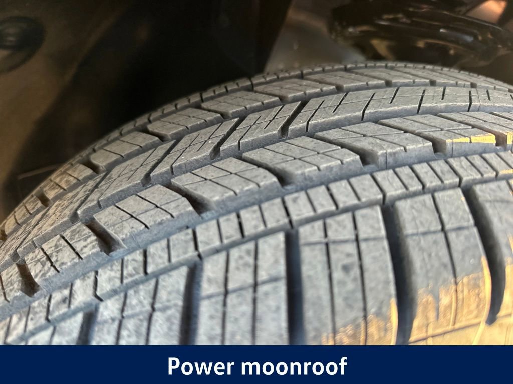 New 2026 Volkswagen Taos SEL image 11