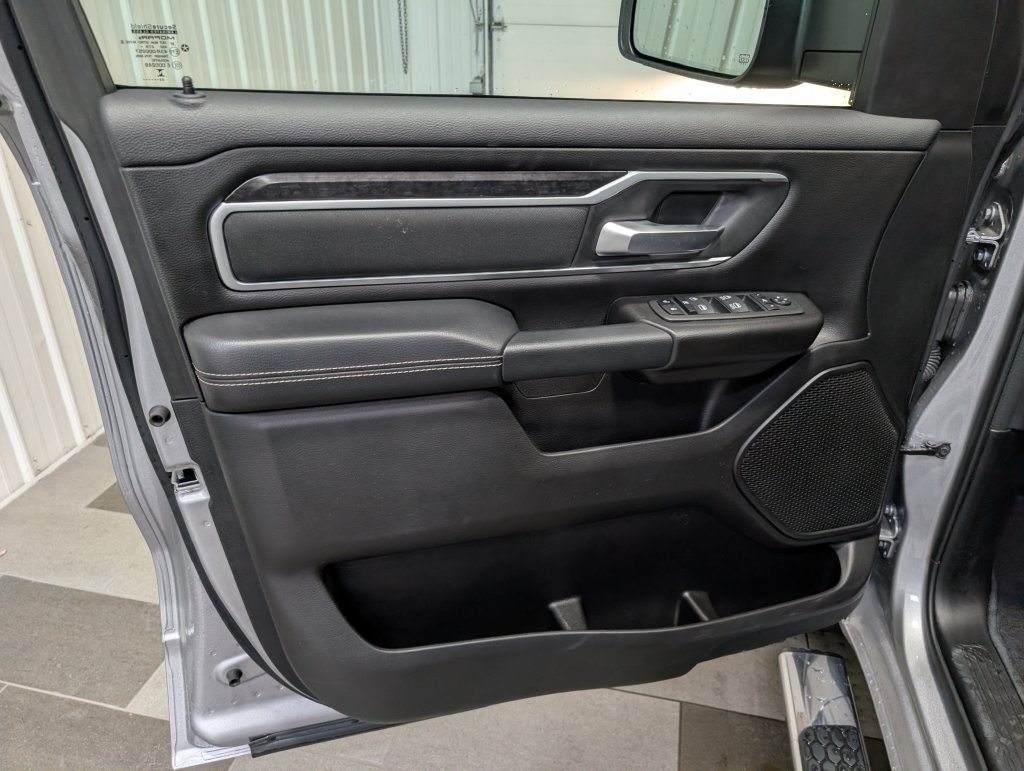 Used 2024 RAM 1500 Big Horn AWD/4WD image 12