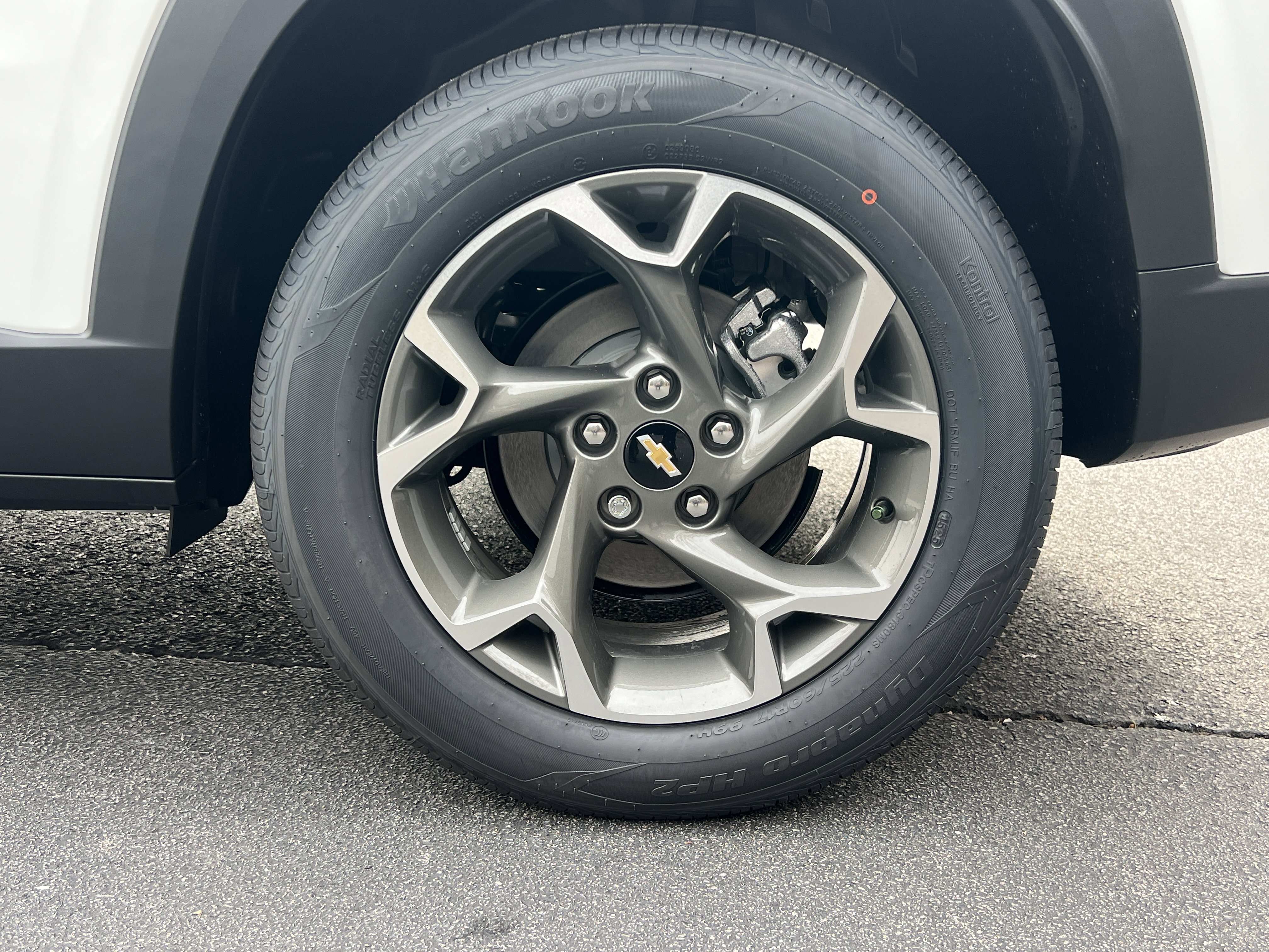 New 2026 Chevrolet Trax LT w/ Sunroof Package image 39