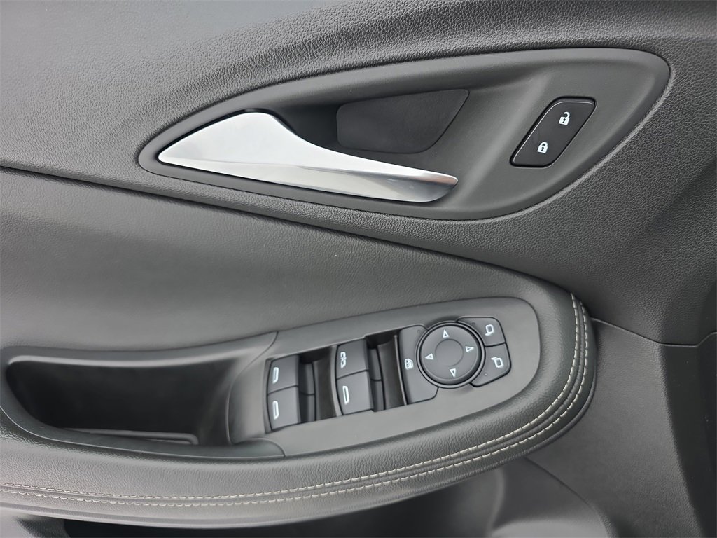 Certified 2024 Buick Encore GX Sport Touring image 28