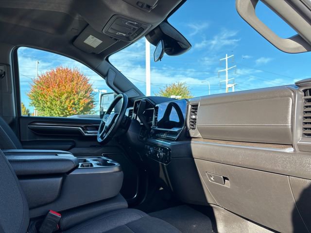 Used 2024 Chevrolet Silverado 3500 LT image 28