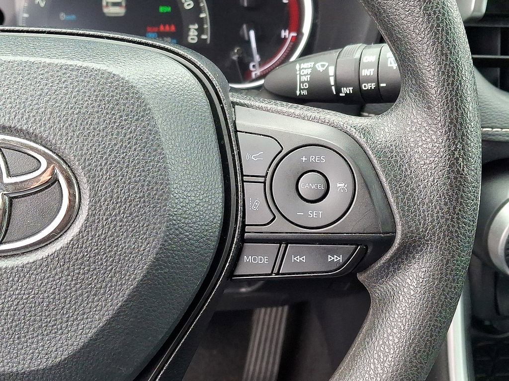 Used 2024 Toyota RAV4 XLE image 21