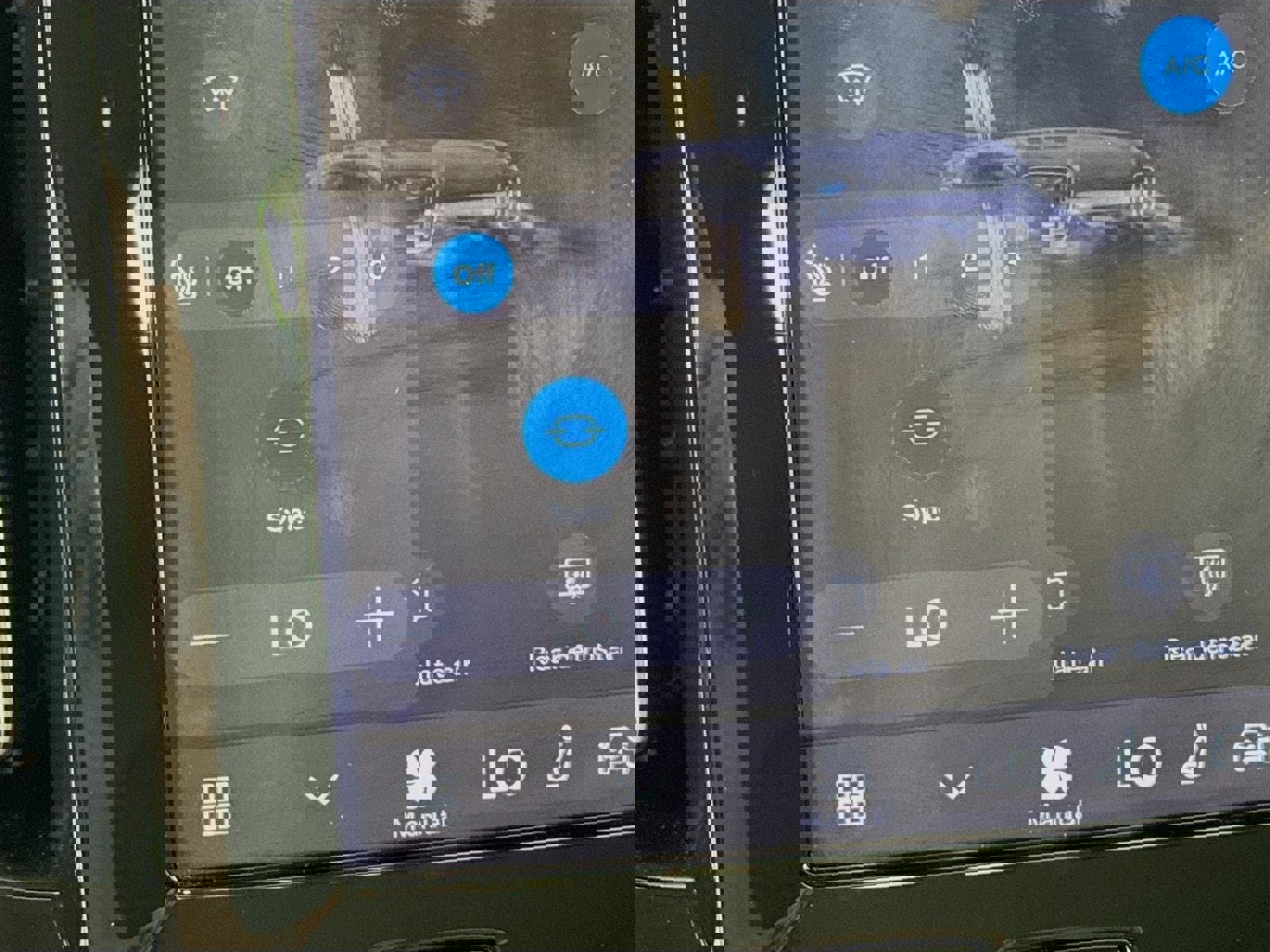 Used 2023 Volvo XC40 B4 Ultimate image 24