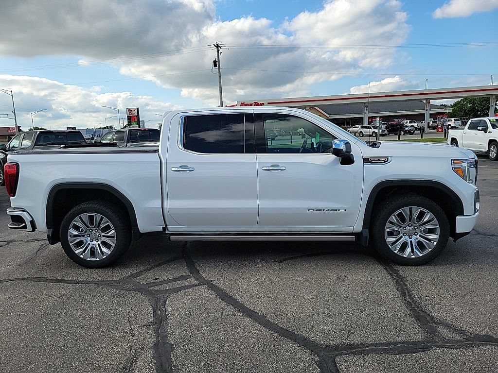 Certified 2021 GMC Sierra 1500 Denali w/ Denali Ultimate Package AWD/4WD image 4