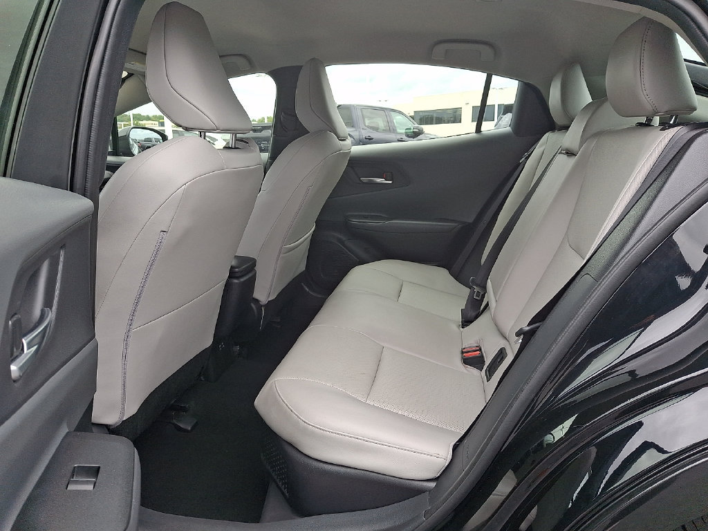 Certified 2024 Toyota Prius XLE FWD image 10