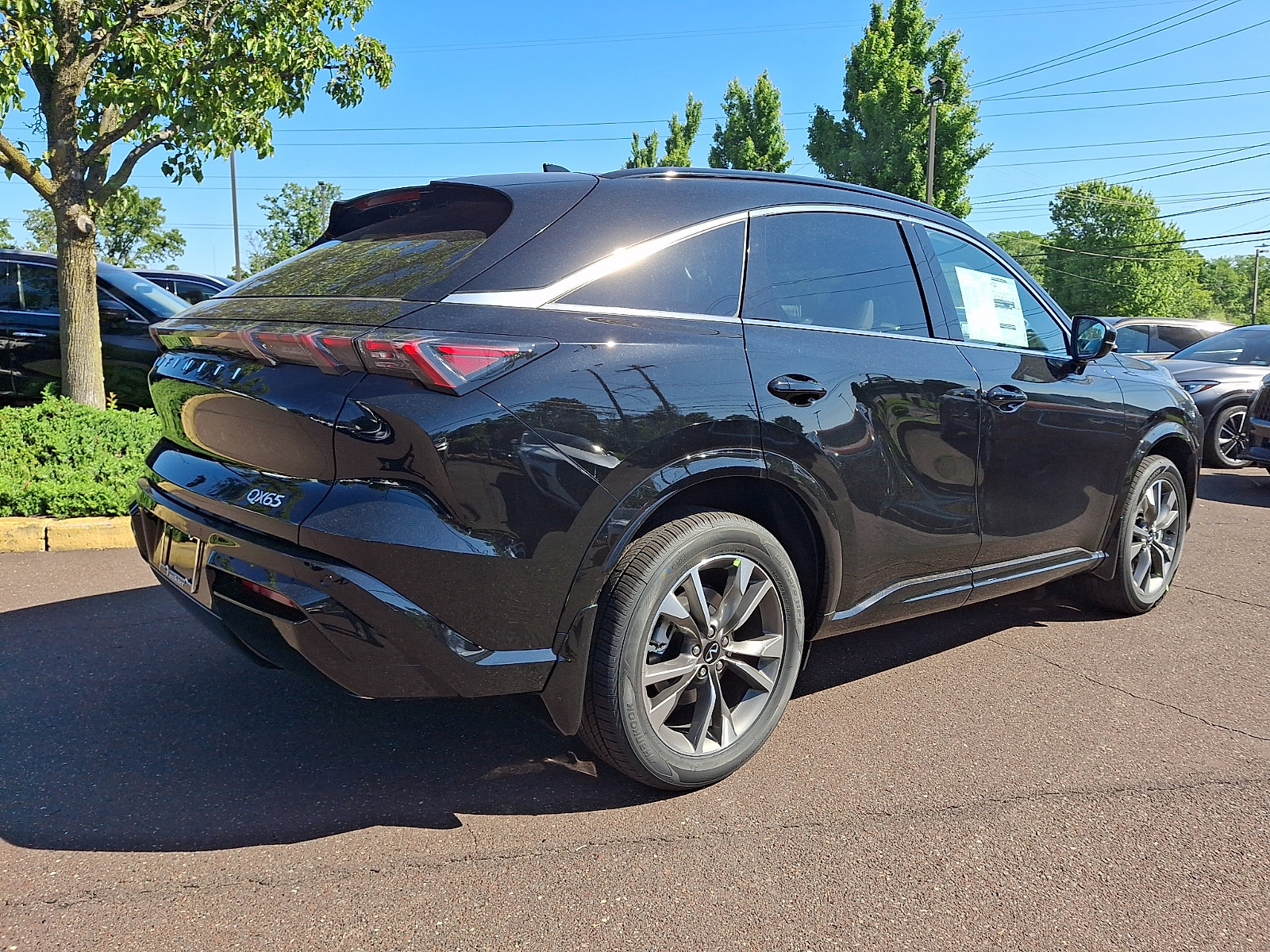 New 2027 INFINITI QX65 Luxe AWD/4WD image 4