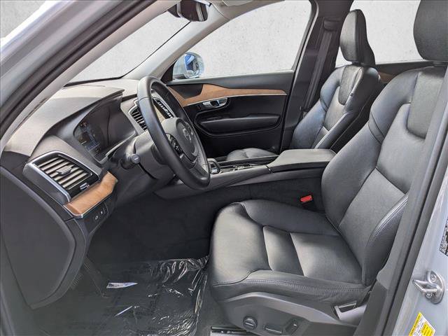 Used 2024 Volvo XC90 T8 Plus w/ Protection Package Premier AWD/4WD image 17