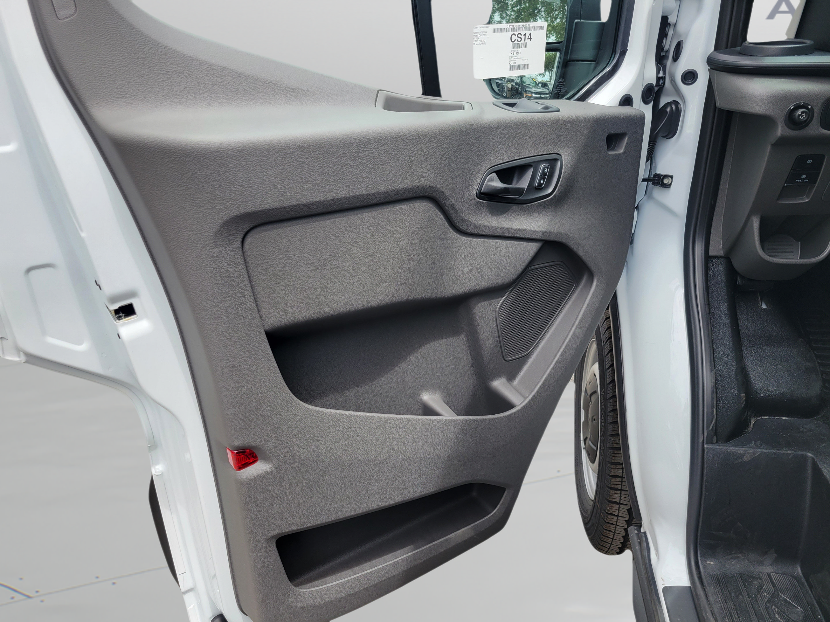 New 2026 Ford Transit 250 148 Medium Roof w/ Load Area Protection Package RWD image 15
