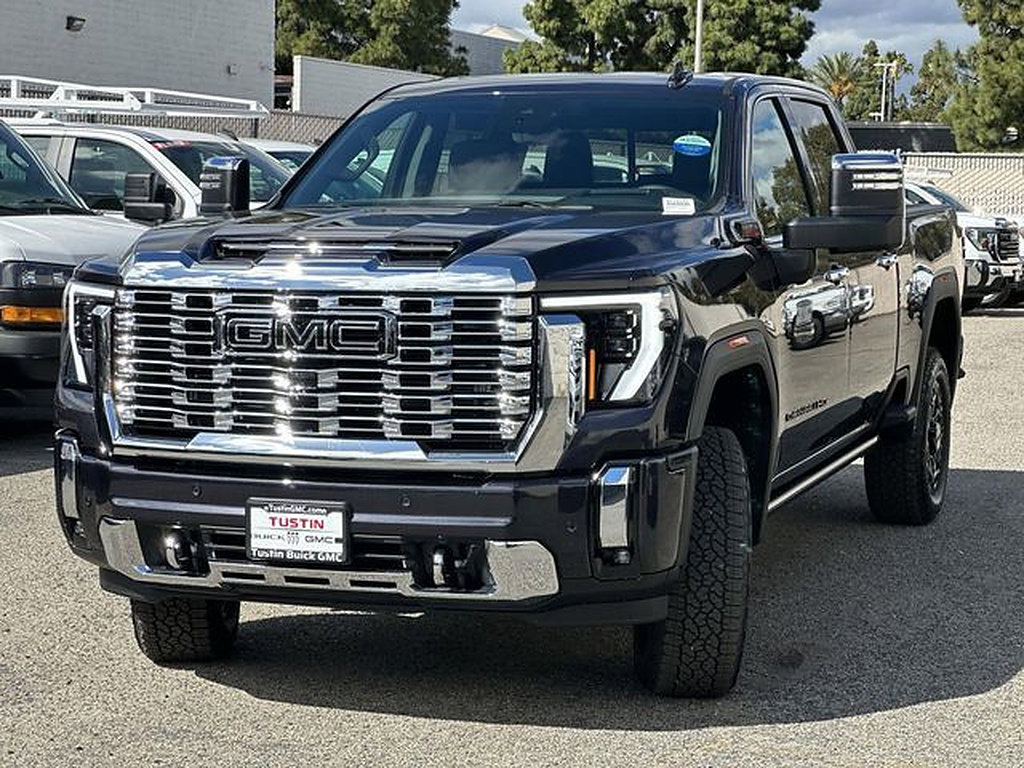 New 2026 GMC Sierra 2500 Denali w/ Denali Reserve Package AWD/4WD image 3