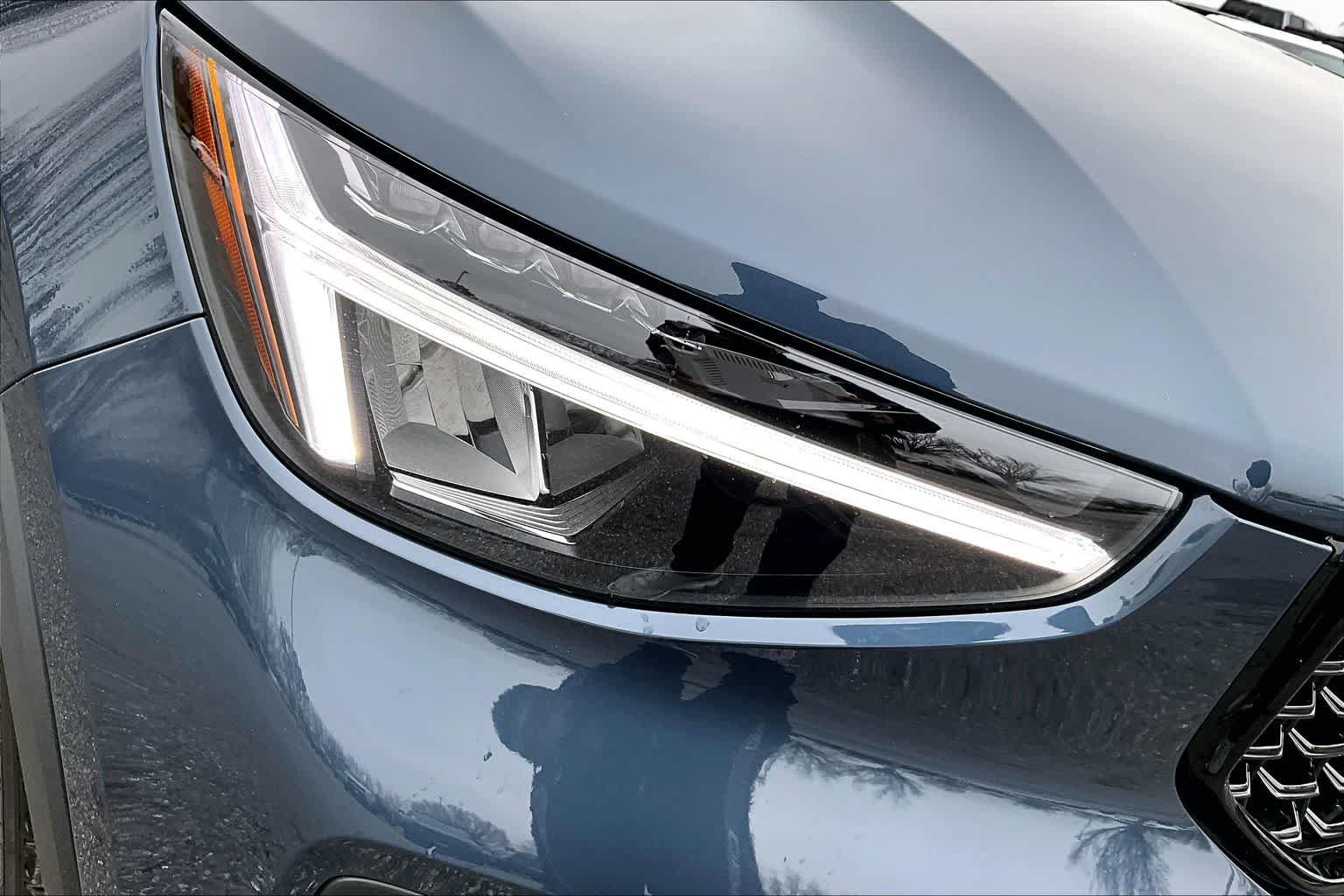 Used 2026 Volvo XC40 B5 Core w/ Climate Package AWD/4WD image 45
