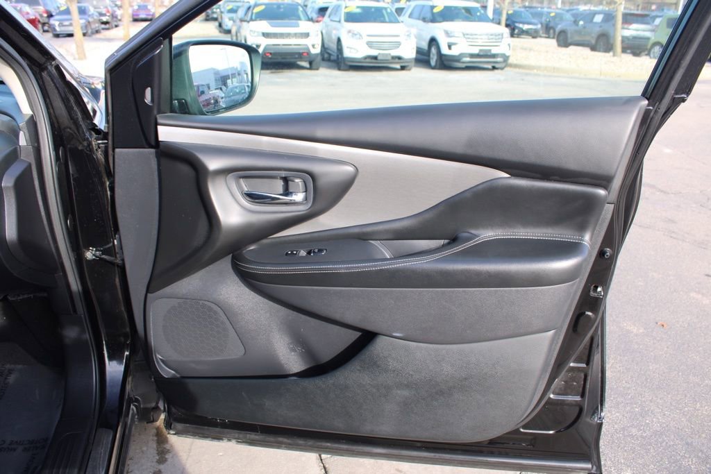 Used 2020 Nissan Murano SL w/ Moonroof Package image 23