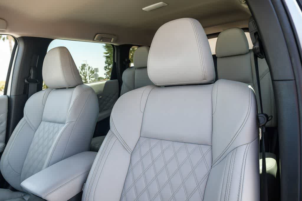 Used 2022 Mitsubishi Outlander SEL FWD image 17