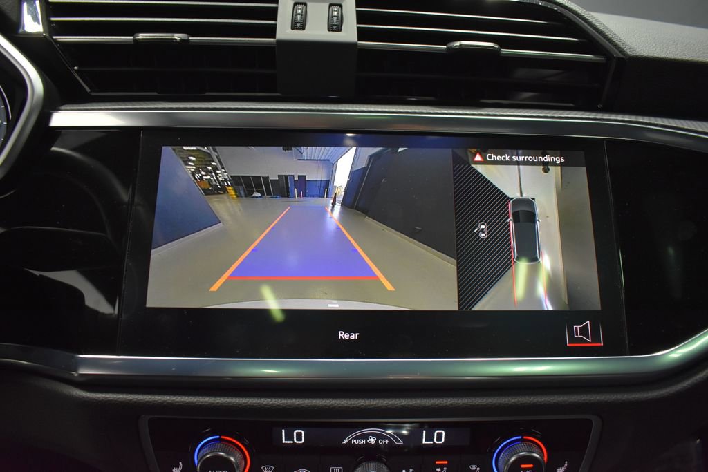 Used 2024 Audi Q3 2.0T Premium Plus w/ Premium Plus Package image 25