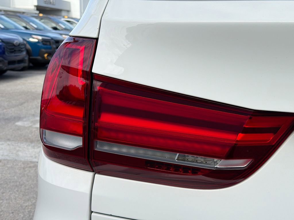Used 2017 BMW X5 xDrive40e image 10