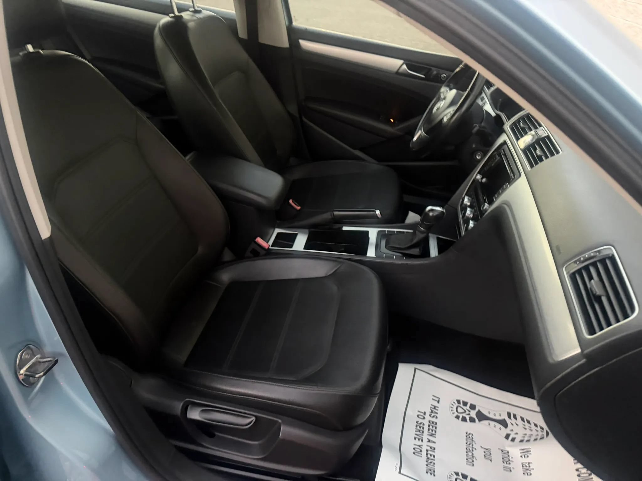 Used 2012 Volkswagen Passat TDI SE FWD image 15