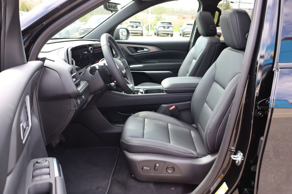 New 2026 Chevrolet Traverse LT FWD image 13