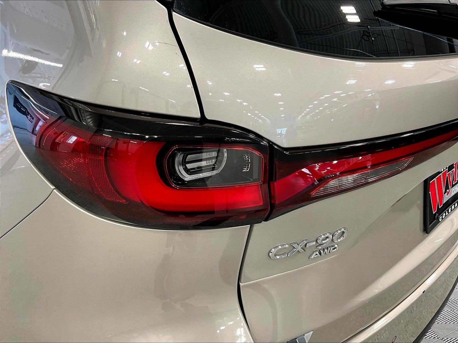 Used 2024 MAZDA CX-90 3.3 Turbo w/ Premium Package AWD/4WD image 23