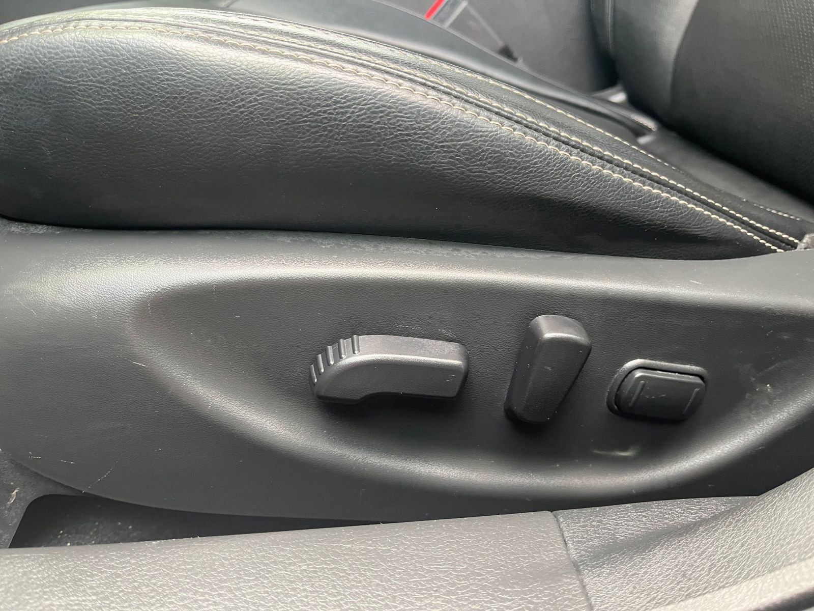 Used 2023 Nissan Maxima SV w/ Floor Mat Group image 23