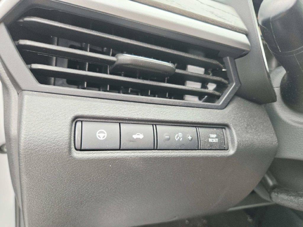 Used 2023 Nissan Altima 2.5 SL FWD image 33