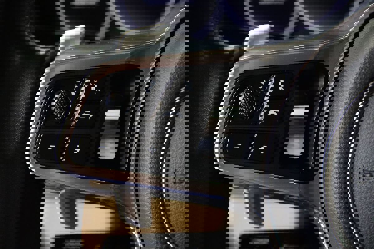 Used 2018 Porsche Panamera 4 image 22