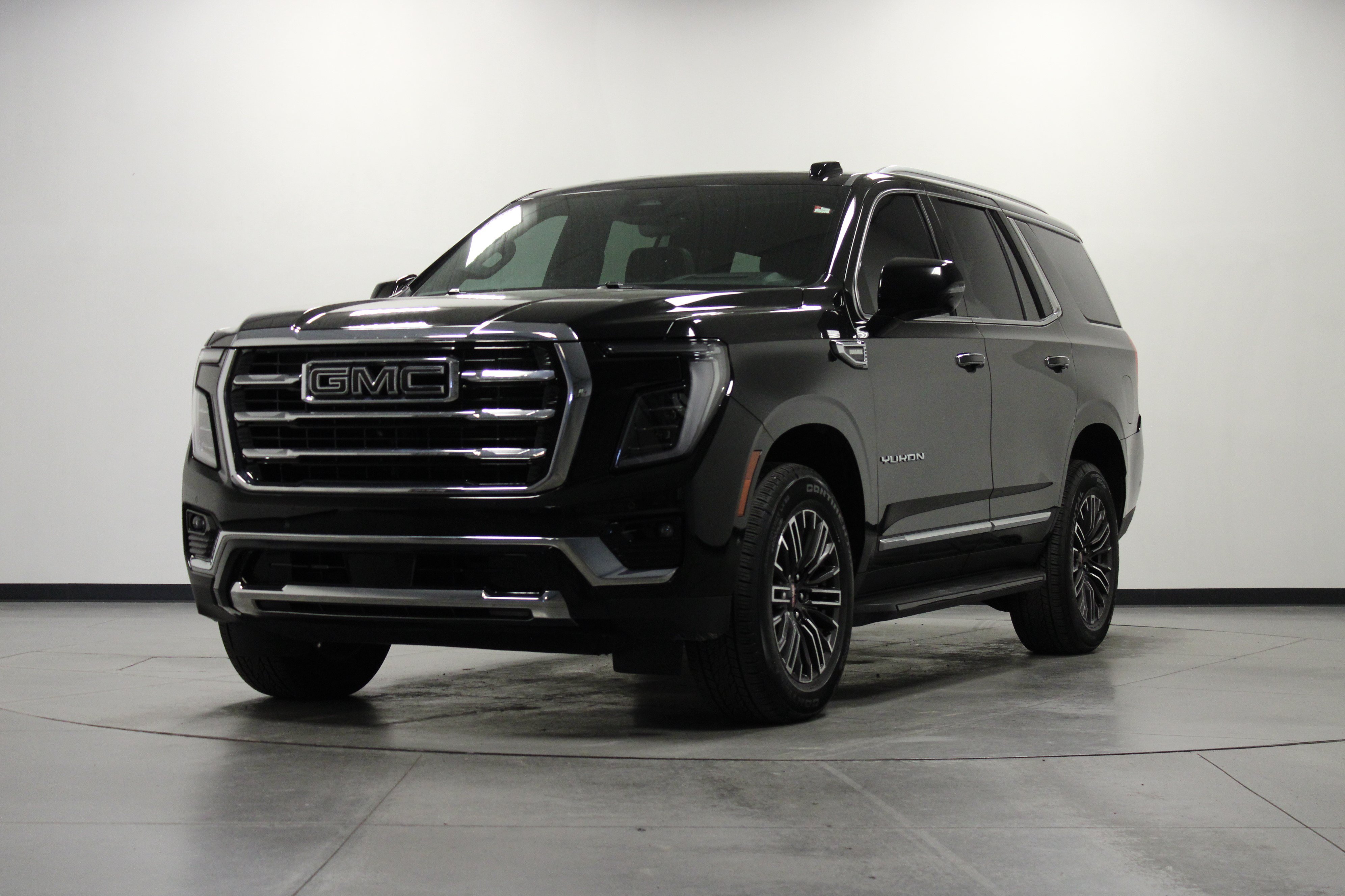 Used 2026 GMC Yukon Elevation w/ Elevation Premium Package AWD/4WD image 8