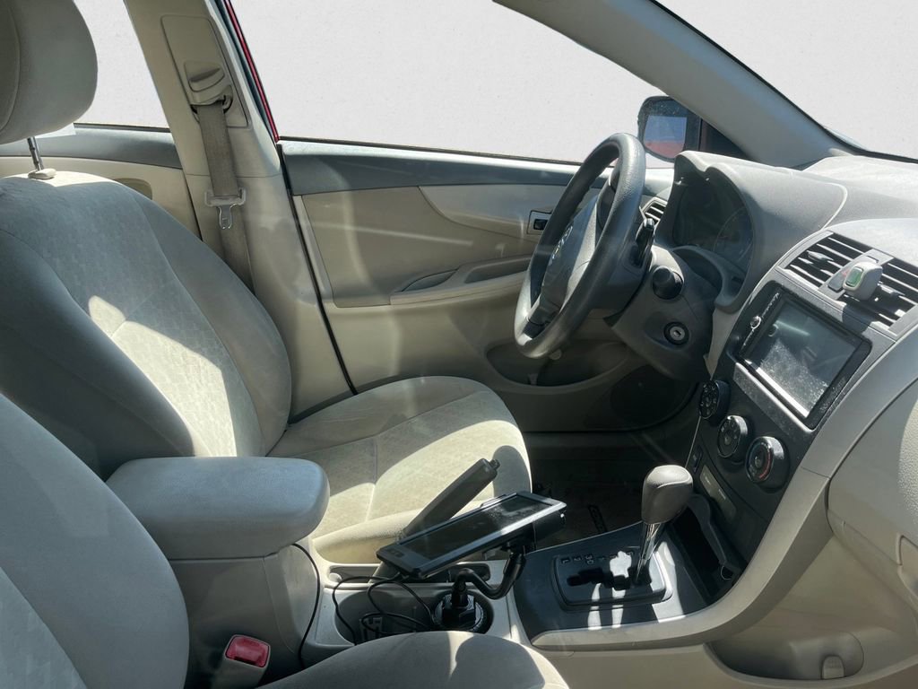 Used 2009 Toyota Corolla FWD image 10