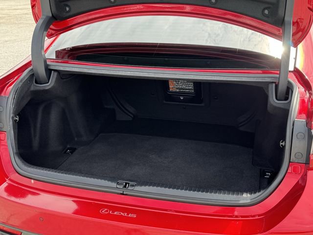 Used 2015 Lexus RC F w/ Premium Package RWD image 30