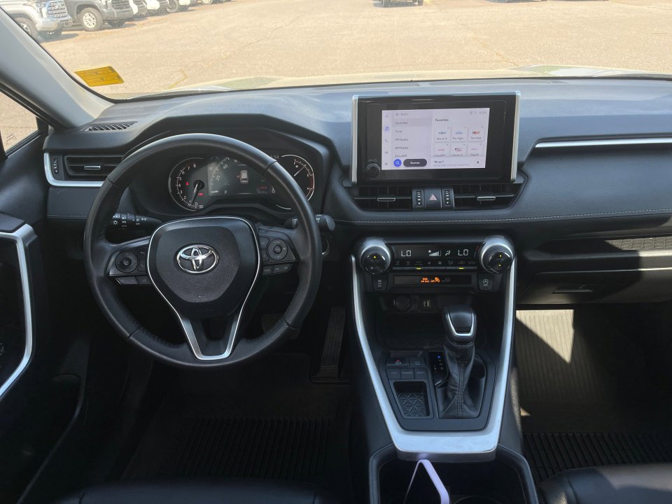 Used 2024 Toyota RAV4 XLE Premium FWD image 23