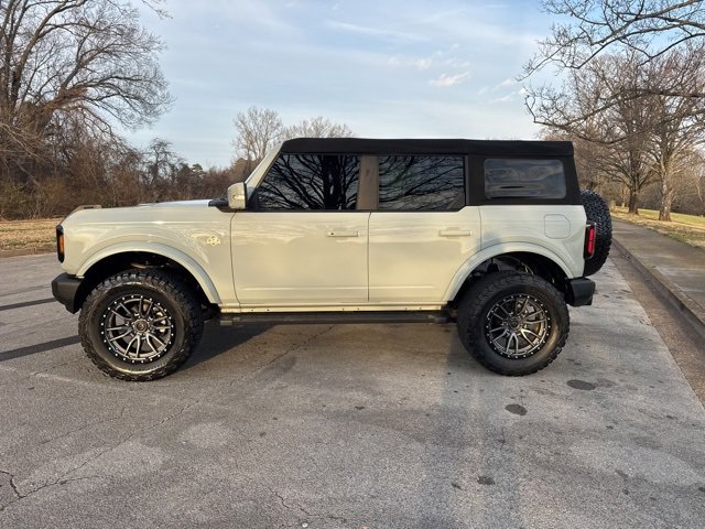 Used 2022 Ford Bronco Outer Banks image 4