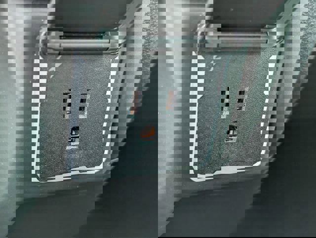 Certified 2025 Chevrolet Silverado 1500 Custom image 19