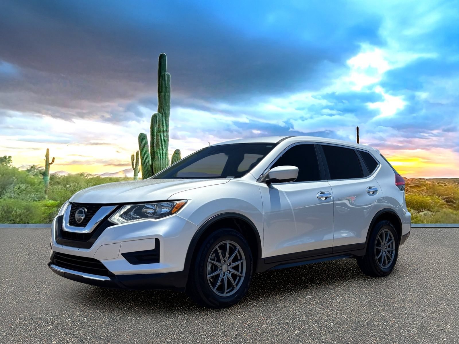 Used 2020 Nissan Rogue S FWD image 2