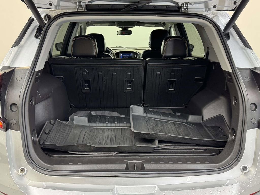 Used 2022 GMC Terrain AT4 image 14