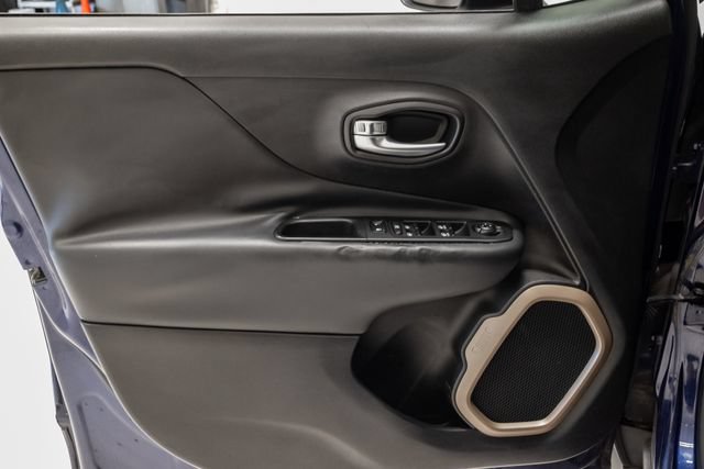 Used 2016 Jeep Renegade Limited FWD image 8
