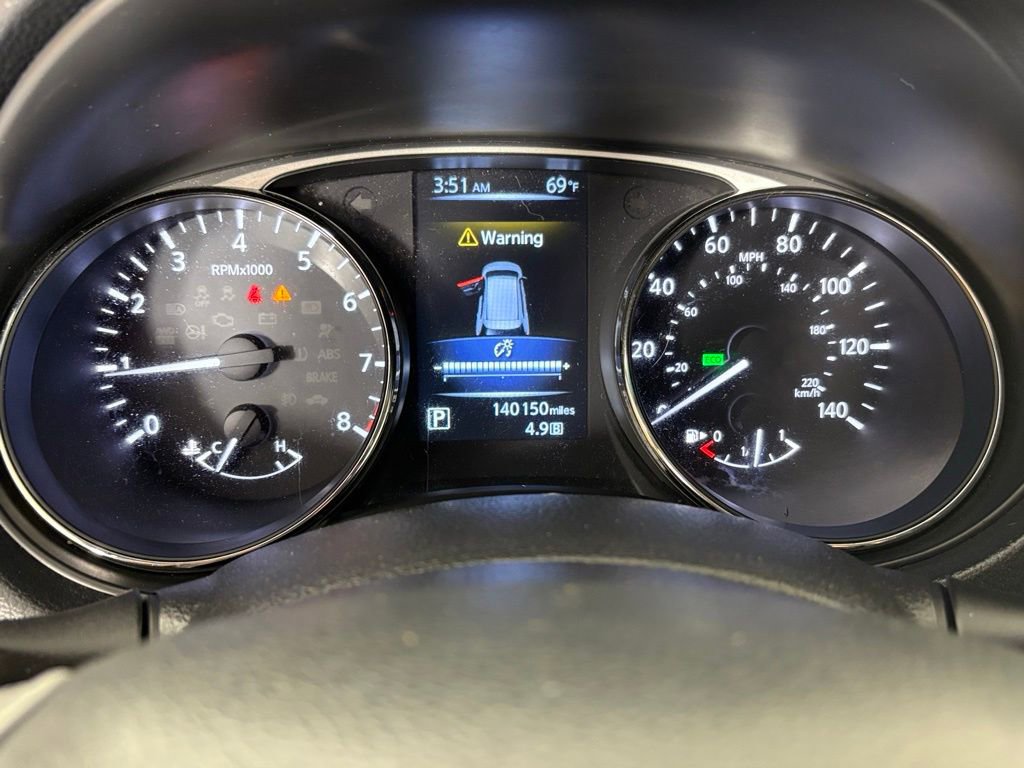 Used 2015 Nissan Rogue S image 21