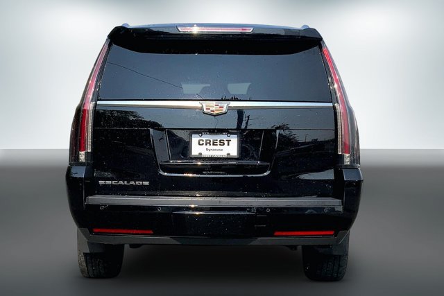 Used 2017 Cadillac Escalade ESV Luxury AWD/4WD image 3