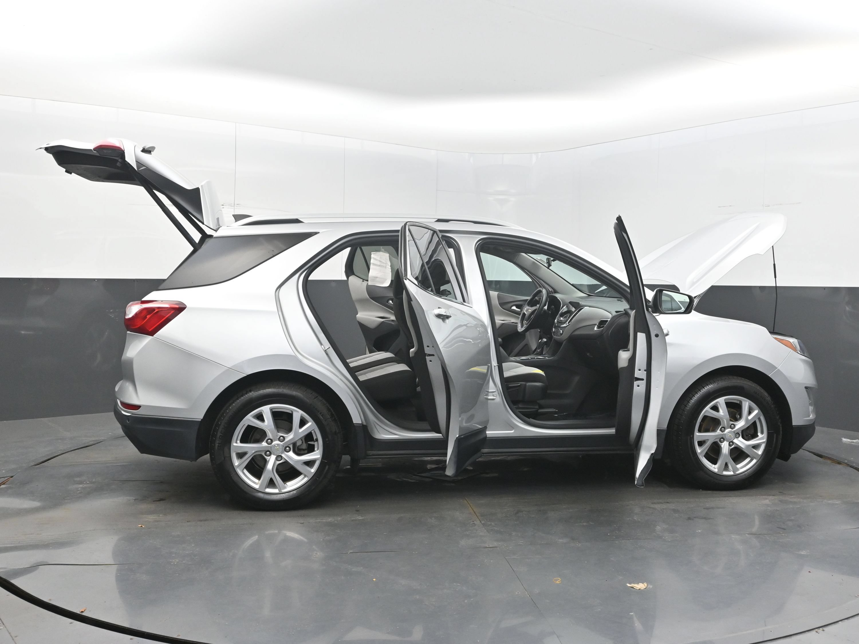 Used 2019 Chevrolet Equinox LT w/ Sun & Navigation Package FWD image 50
