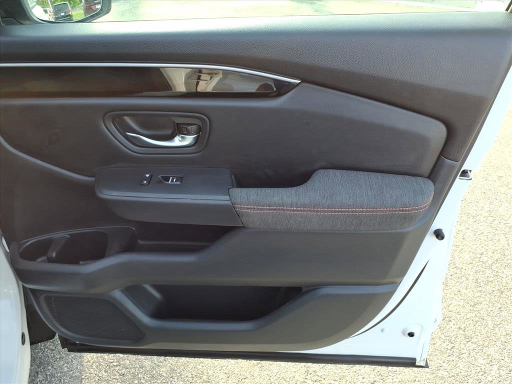 Used 2023 Honda Pilot Sport image 16