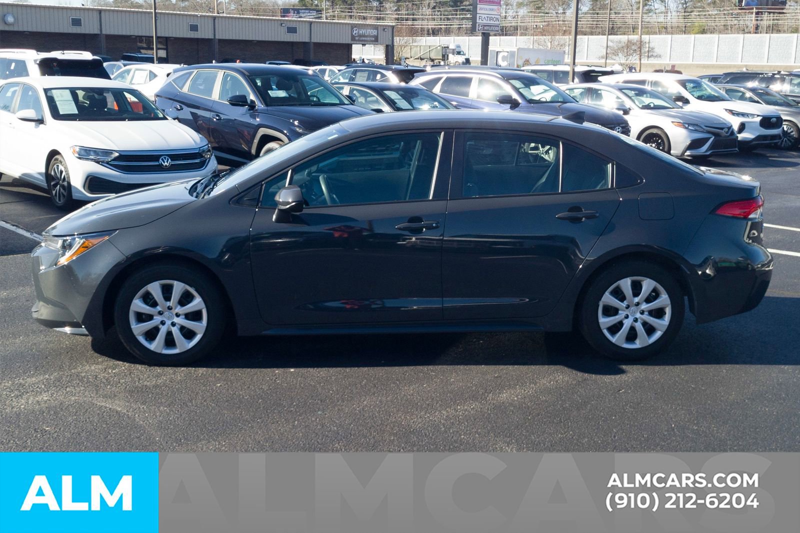 Used 2025 Toyota Corolla LE image 10