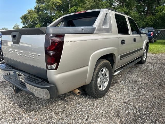 Used 2005 Chevrolet Avalanche Z66 w/ Preferred Equipment Group RWD image 7
