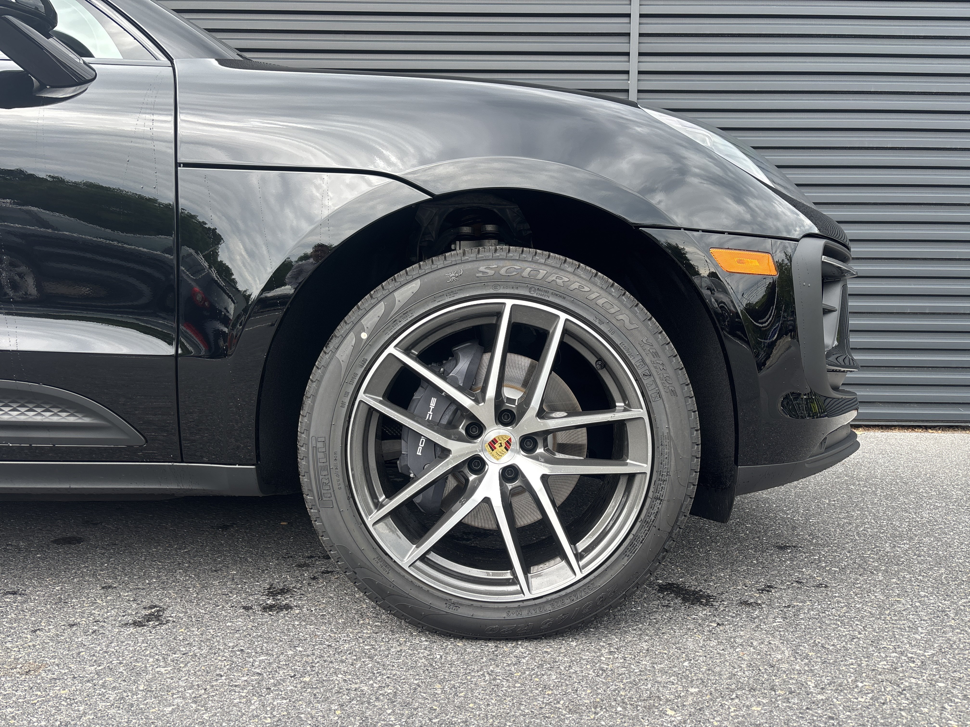 New 2026 Porsche Macan AWD/4WD image 7