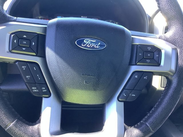 Used 2015 Ford F150 Platinum w/ Equipment Group 701A Luxury AWD/4WD image 38