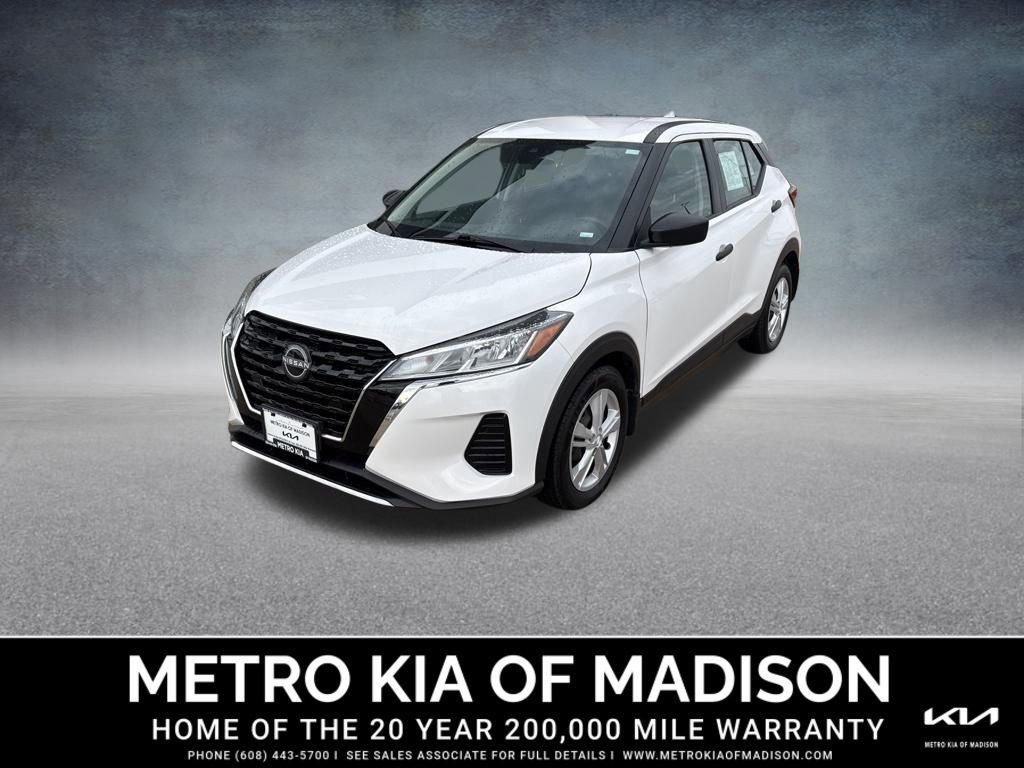 Used 2023 Nissan Kicks S image 1