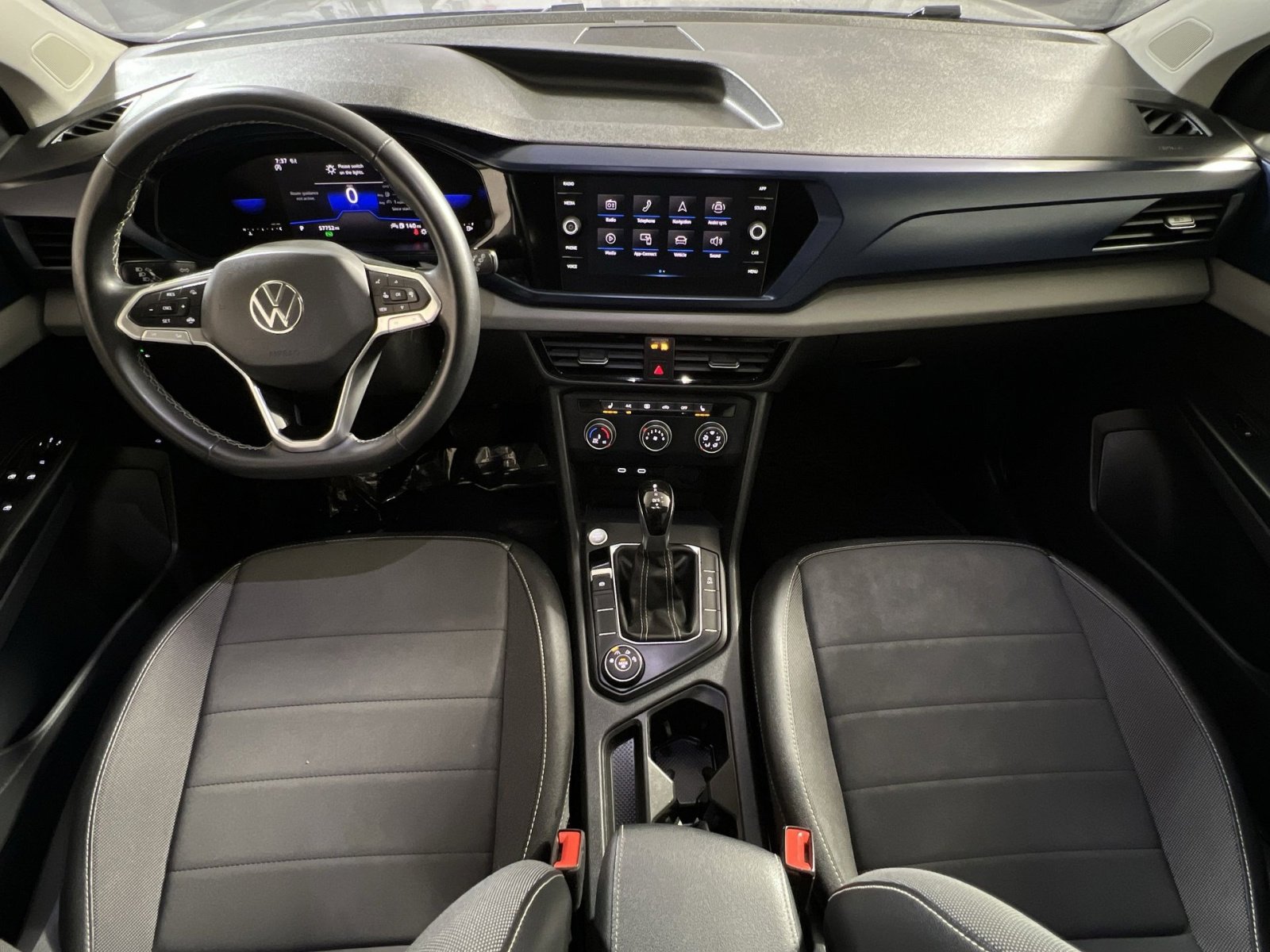 Used 2022 Volkswagen Taos SE image 21